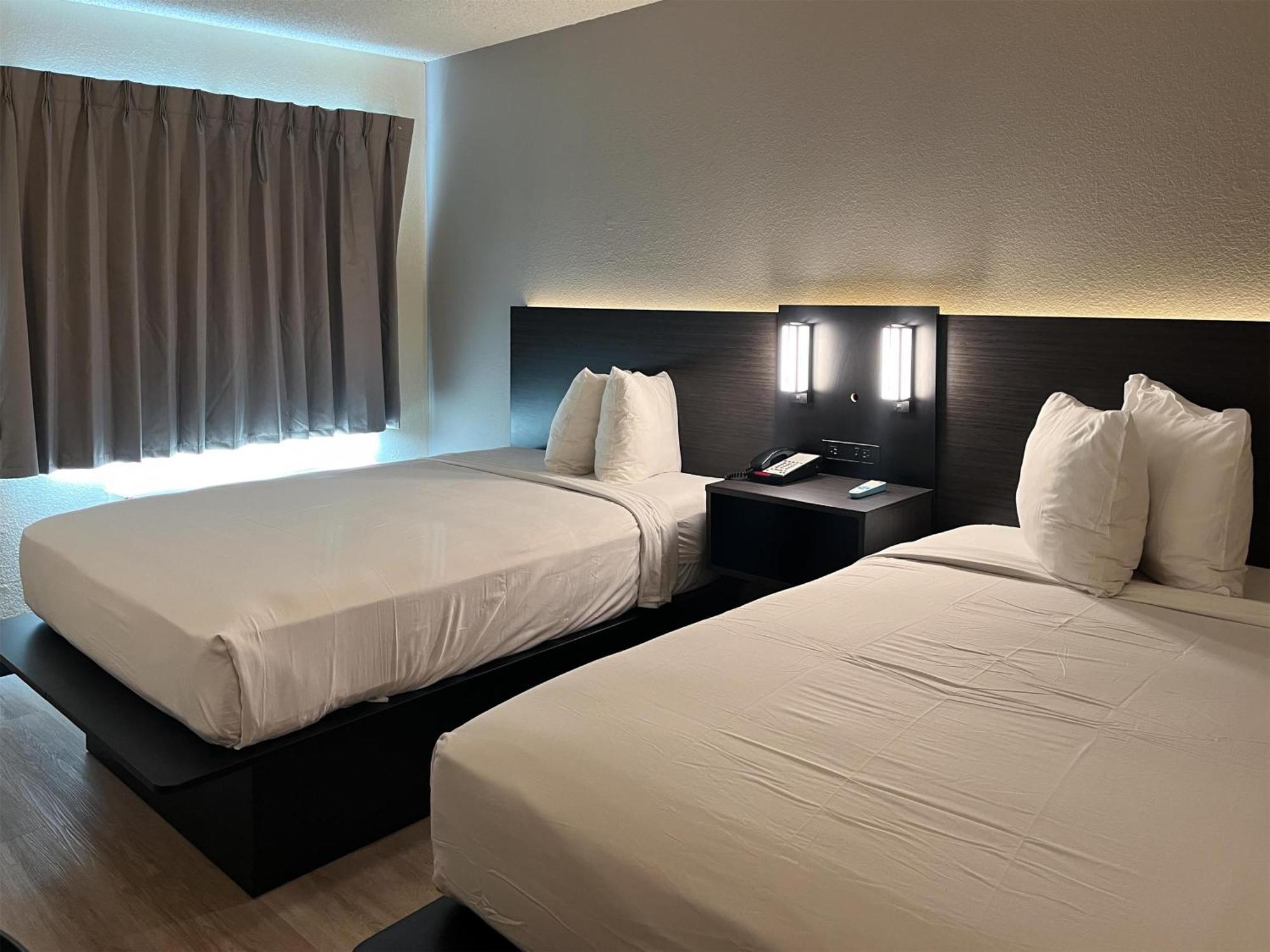 6 Vegas, Nv - Strip Hotel 4*